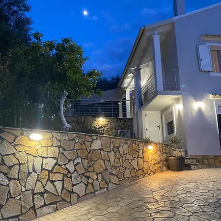 Olea House 2' Walk From The Sea * Nótos