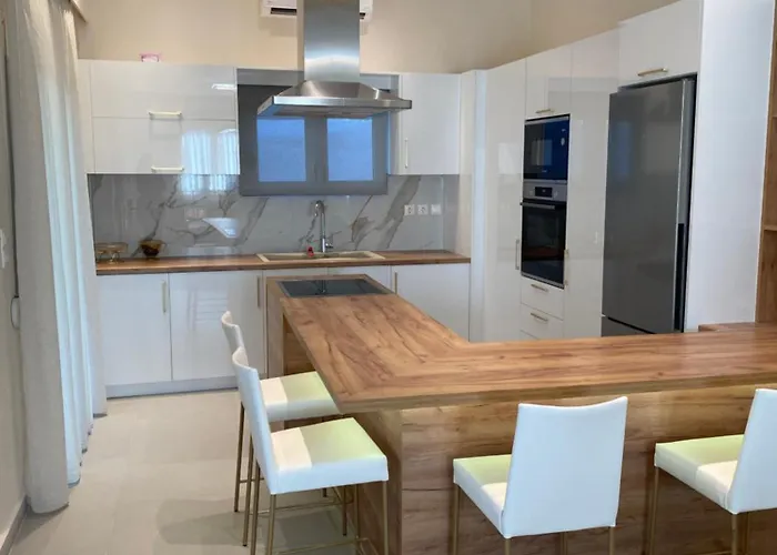 بيت للعطل Olea House 2' Walk From The Sea Notos