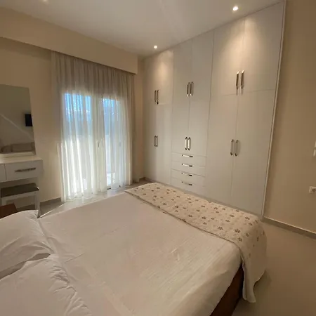 Olea House 2' Walk From The Sea *