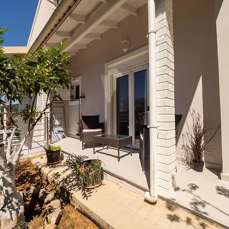 Olea House 2' Walk From The Sea Сasa de vacaciones *