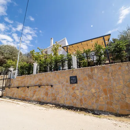 Olea House 2' Walk From The Sea *