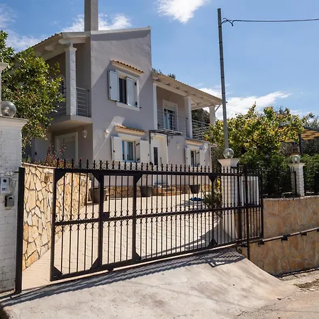 Olea House 2' Walk From The Sea *